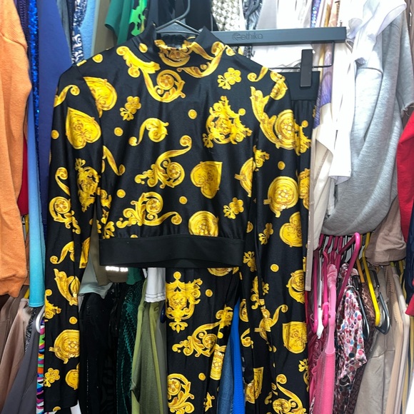 Versace Jeans Couture - 2 pc printed top & leggings set - size small (4) - Picture 1 of 5